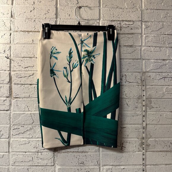 Beulah Style Pencil Skirt Small White Green Floral Botanical Print - Picture 5 of 11